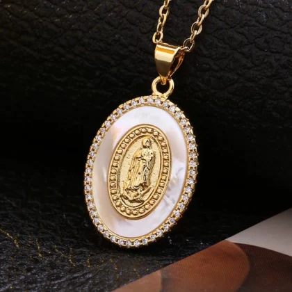 COLLAR CONN MEDALLA DE LA VIRGEN DE GUADALUPE CON FORMA DE OVALO BRILLANTE 